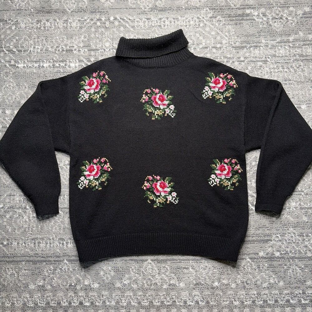 90s American Weekend Black Cross Stitch Rose Floral Turtleneck Sweater Large